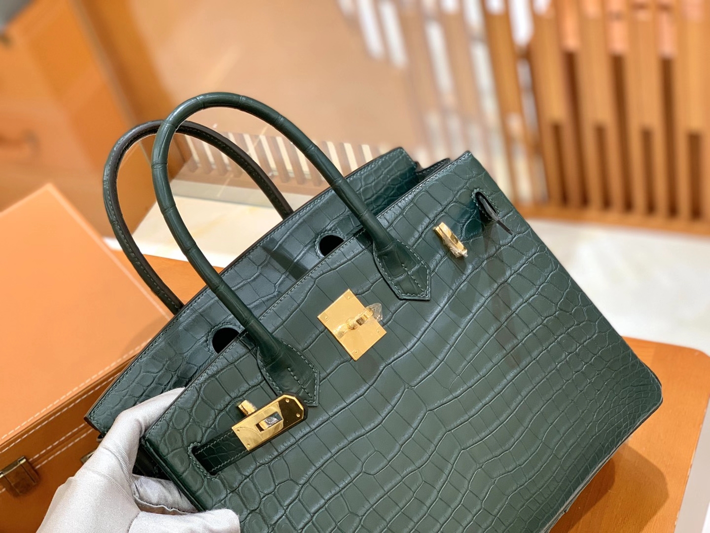 Hermès（爱马仕）新增现货 Birkin 30cm 松柏绿 金扣 一级尼罗鳄皮 原版蜜蜡线 顶级手缝版本