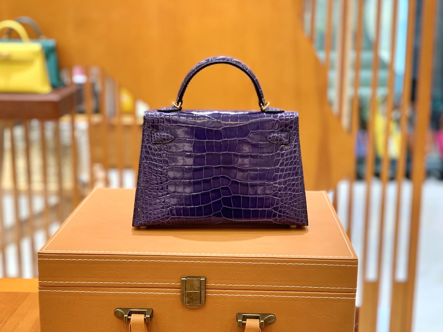 Hermès（爱马仕）Mini Kelly 二代 葡萄紫 金扣 一级美洲鳄鱼皮 原版蜜蜡线 顶级手缝版本