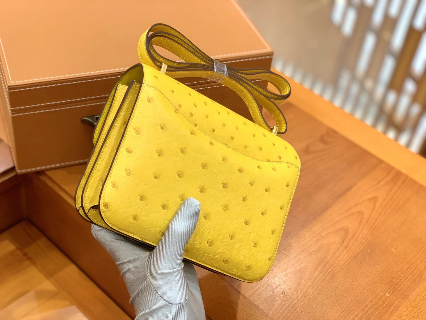 Hermès（爱马仕）Constance 18cm 那不勒斯黄 金扣 南非KK级鸵鸟皮 原版蜜蜡线 顶级手缝版本