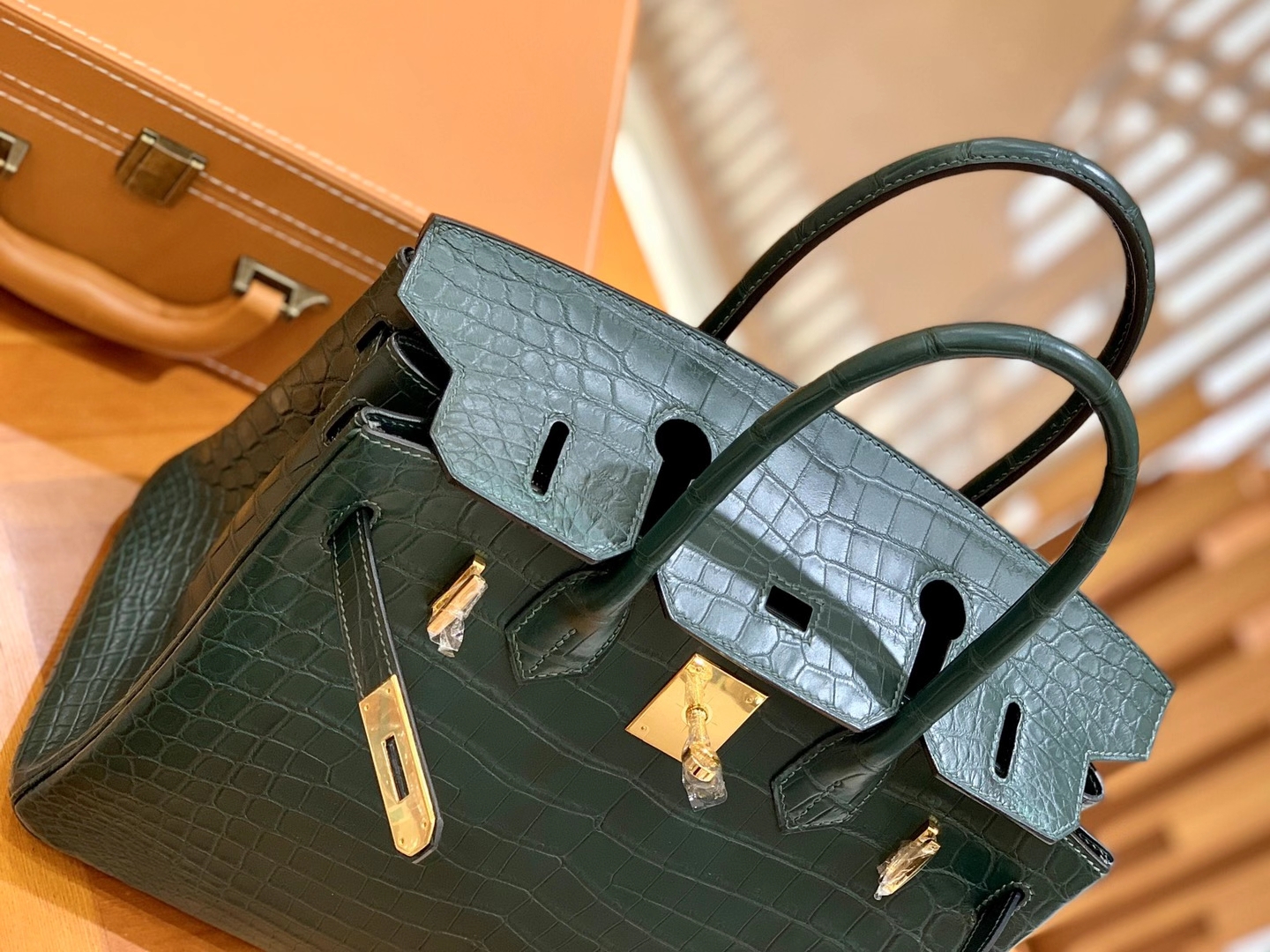 Hermès（爱马仕）新增现货 Birkin 30cm 松柏绿 金扣 一级尼罗鳄皮 原版蜜蜡线 顶级手缝版本