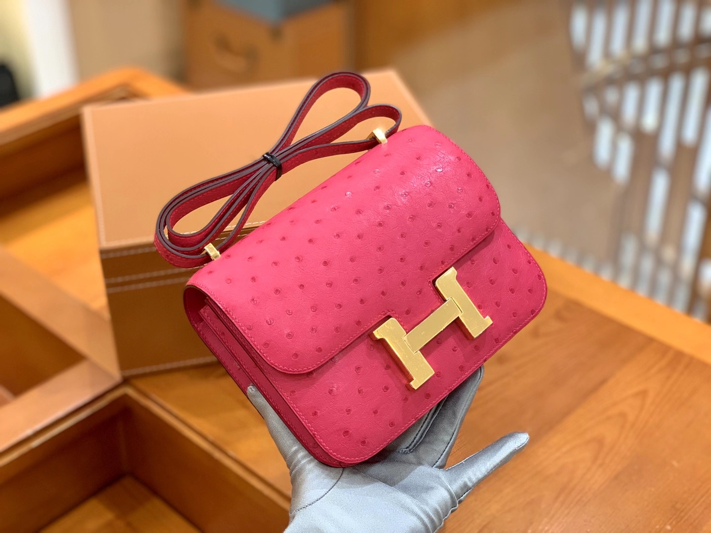 Hermès（爱马仕）Constance 18cm 糖果粉 金扣 南非KK级鸵鸟皮 原版蜜蜡线 顶级手缝版本