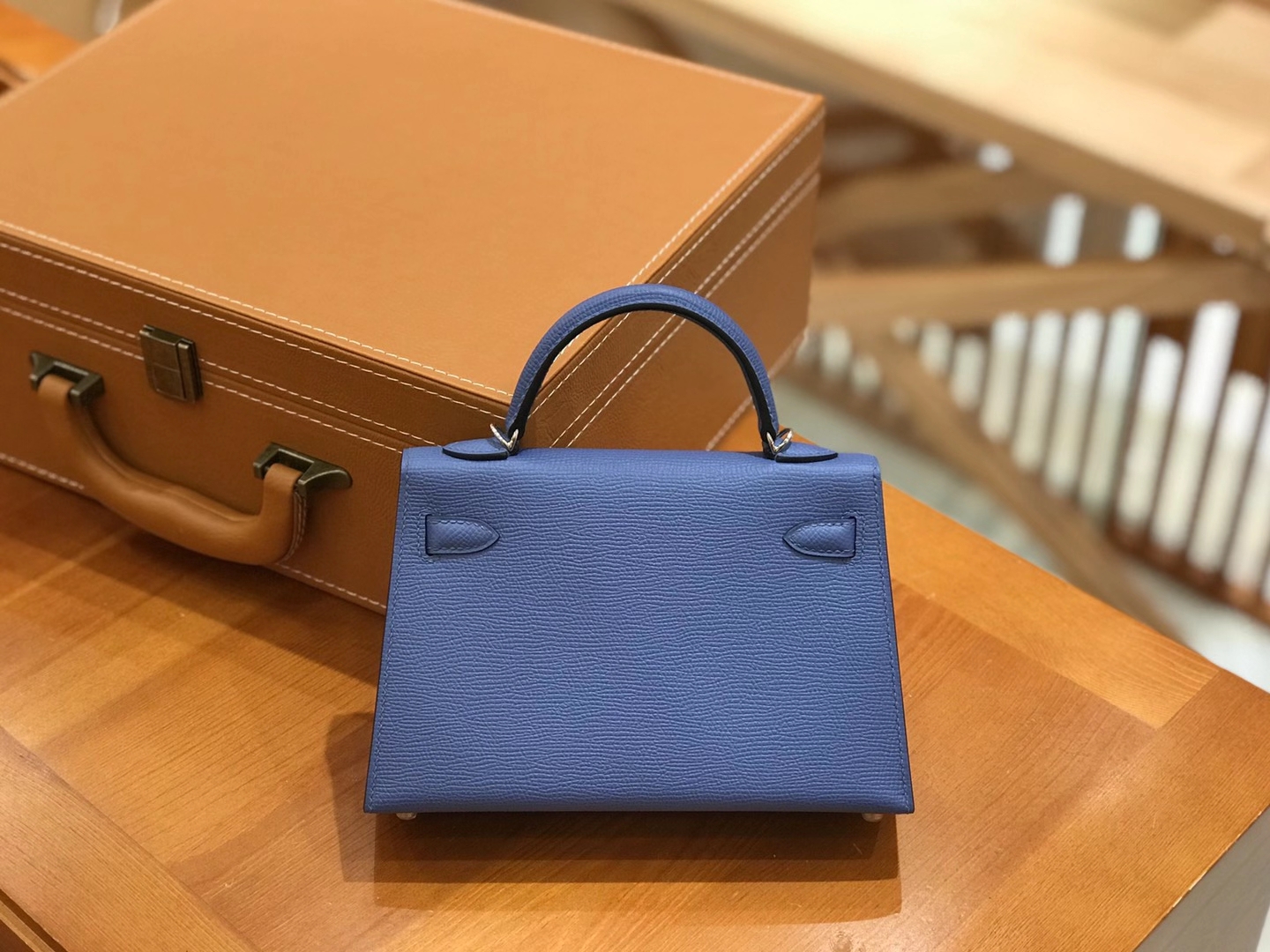 Hermès（爱马仕）MiniKelly 迷你凯莉 Epsom 掌纹皮 明兰内拼玉兰粉 银扣 二代 19cm 原版蜜蜡线 顶级手缝
