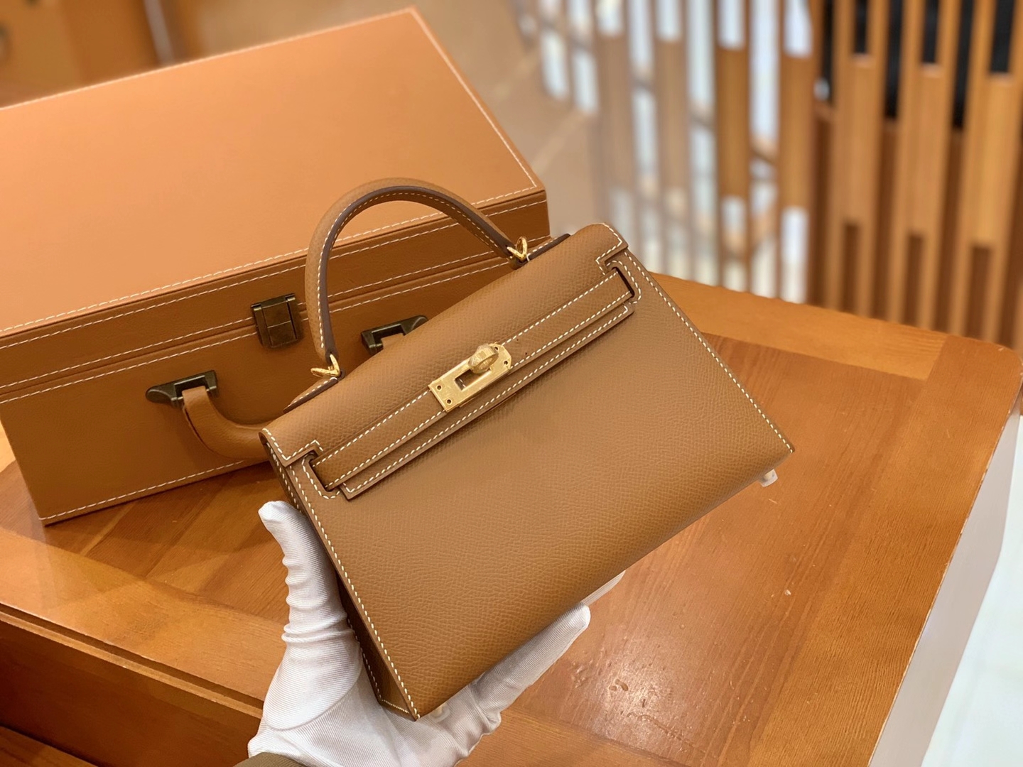 Hermès（爱马仕）MiniKelly 迷你凯莉 Epsom 掌纹皮 金棕色 金扣 二代 19cm 原版蜜蜡线 顶级手缝