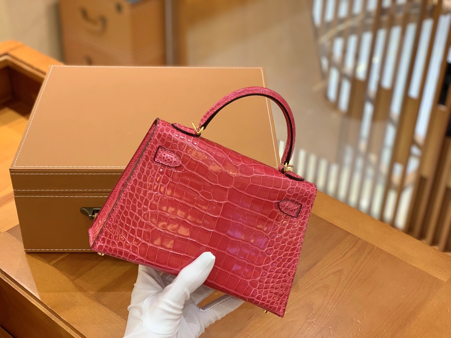 Hermès（爱马仕）MiniKelly 迷你凯莉 极致粉 美洲鳄鱼皮 原版蜜蜡线 顶级手缝 二代 19cm