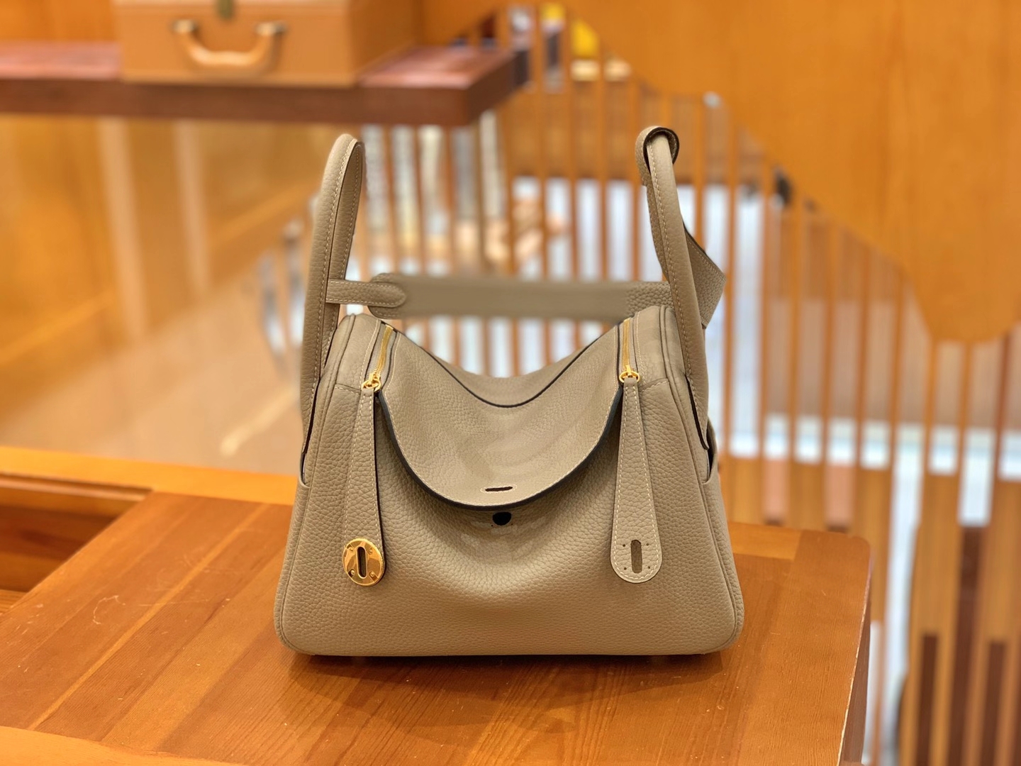 Hermès（爱马仕）Lindy 琳迪包 斑鸠灰 TC大牛皮 金扣 26cm 原版蜜蜡线 顶级手缝