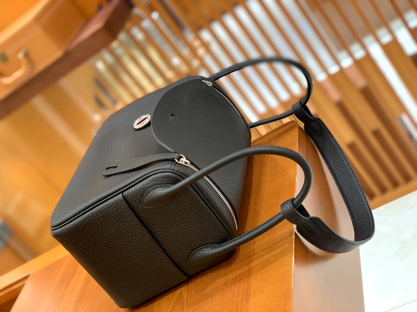 Hermès（爱马仕）Lindy 琳迪包 经典黑 TC大牛皮 银扣 26cm 原版蜜蜡线 顶级手缝