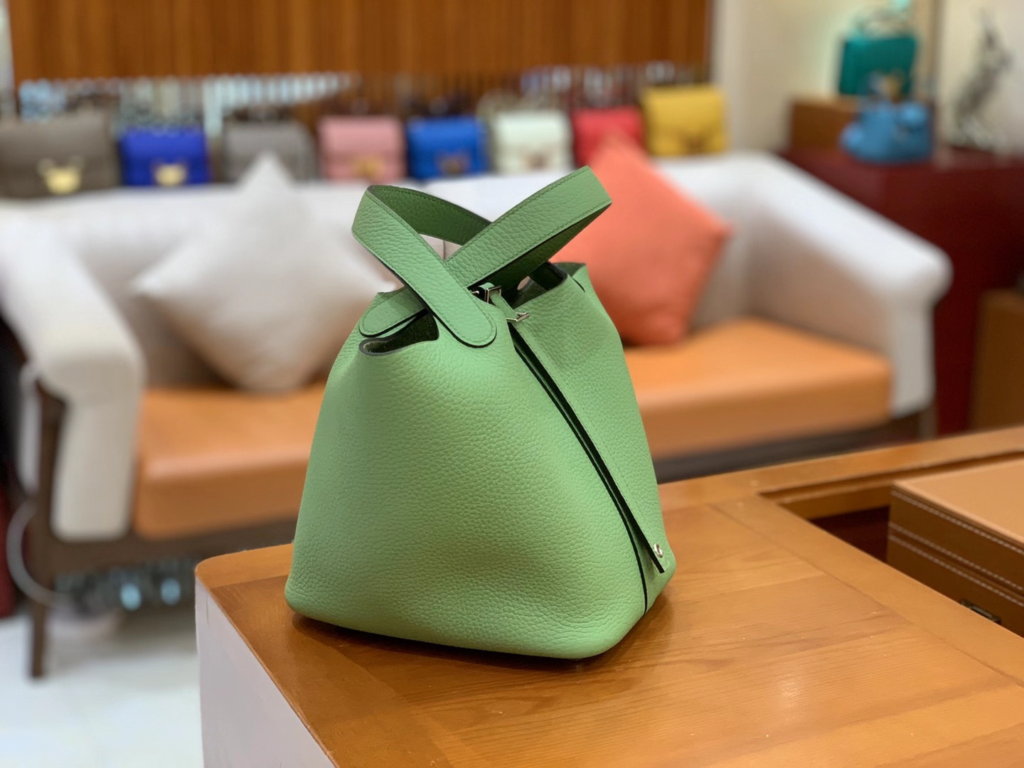 Hermès（爱马仕）Picotin 菜篮子 牛油果绿 原版蜜蜡线 顶级手缝 银扣 18cm