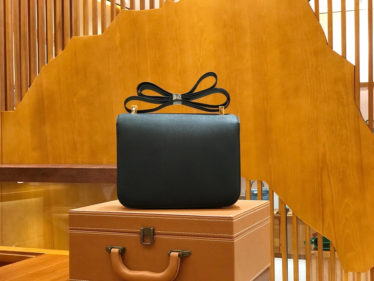 Hermès（爱马仕）Constance 康斯坦斯 经典黑 Epsom 掌纹皮 金扣 24cm