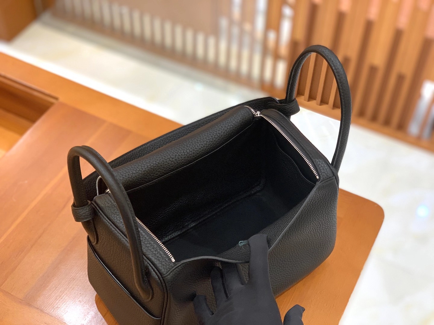 Hermès（爱马仕）Lindy 琳迪包 经典黑 TC大牛皮 银扣 26cm 原版蜜蜡线 顶级手缝
