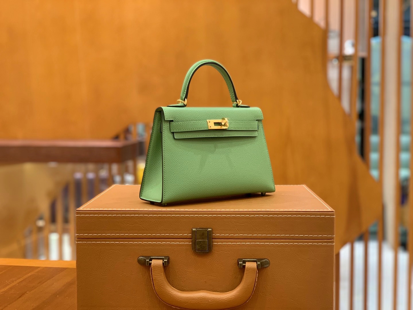 Hermès（爱马仕）MiniKelly 迷你凯莉 Epsom 掌纹皮 牛油果绿 金扣 二代 19cm 原版蜜蜡线 顶级手缝