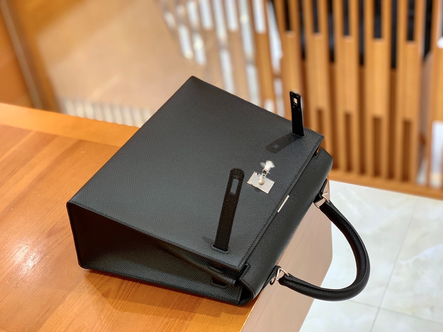 Hermès（爱马仕）Kelly 凯莉包 Epsom 牛皮 经典黑 银扣 25cm 原版蜜蜡线 顶级手缝
