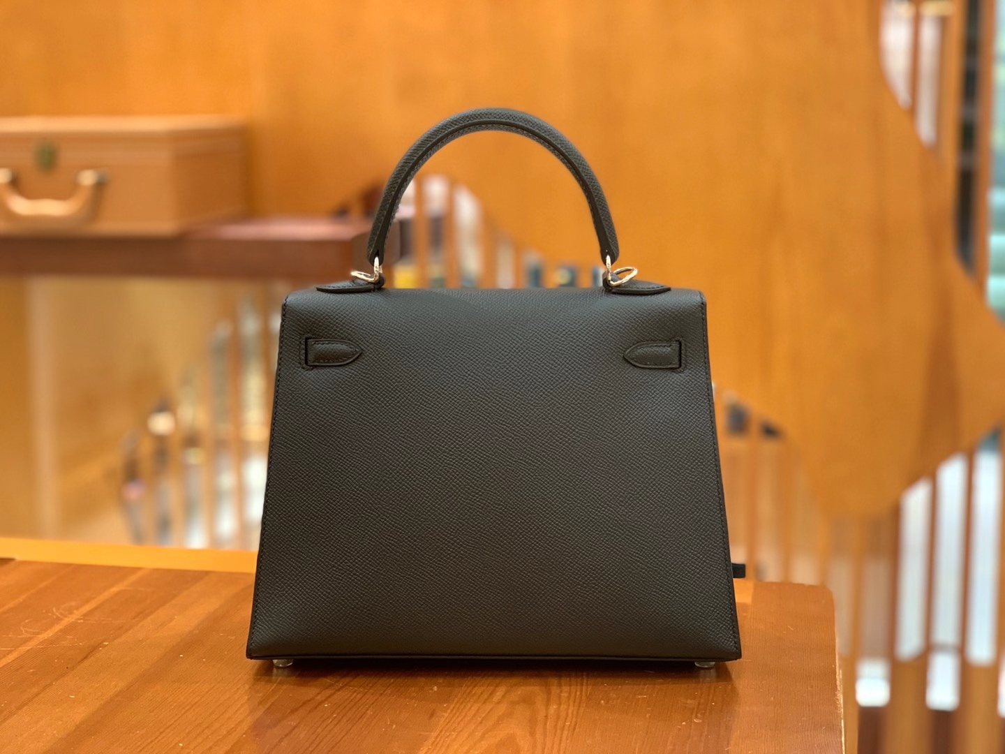 Hermès（爱马仕）Kelly 凯莉包 Epsom 牛皮 经典黑 银扣 25cm 原版蜜蜡线 顶级手缝