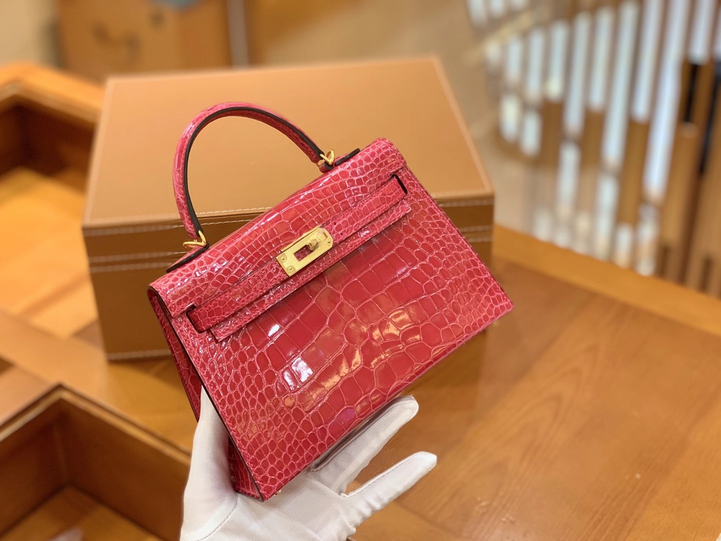 Hermès（爱马仕）MiniKelly 迷你凯莉 极致粉 美洲鳄鱼皮 原版蜜蜡线 顶级手缝 二代 19cm