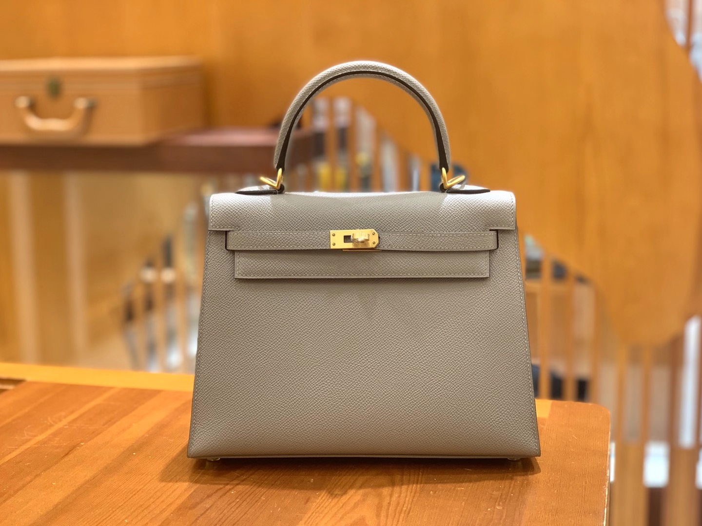 Hermès（爱马仕）Kelly 凯莉包 Epsom 牛皮 沥青灰 拉丝金扣 25cm 原版蜜蜡线 顶级手缝
