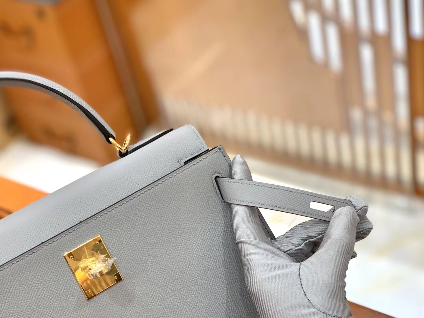 Hermès（爱马仕）Kelly 凯莉包 冰川蓝 Epsom掌纹皮 金扣 28cm 原版蜜蜡线 顶级手缝