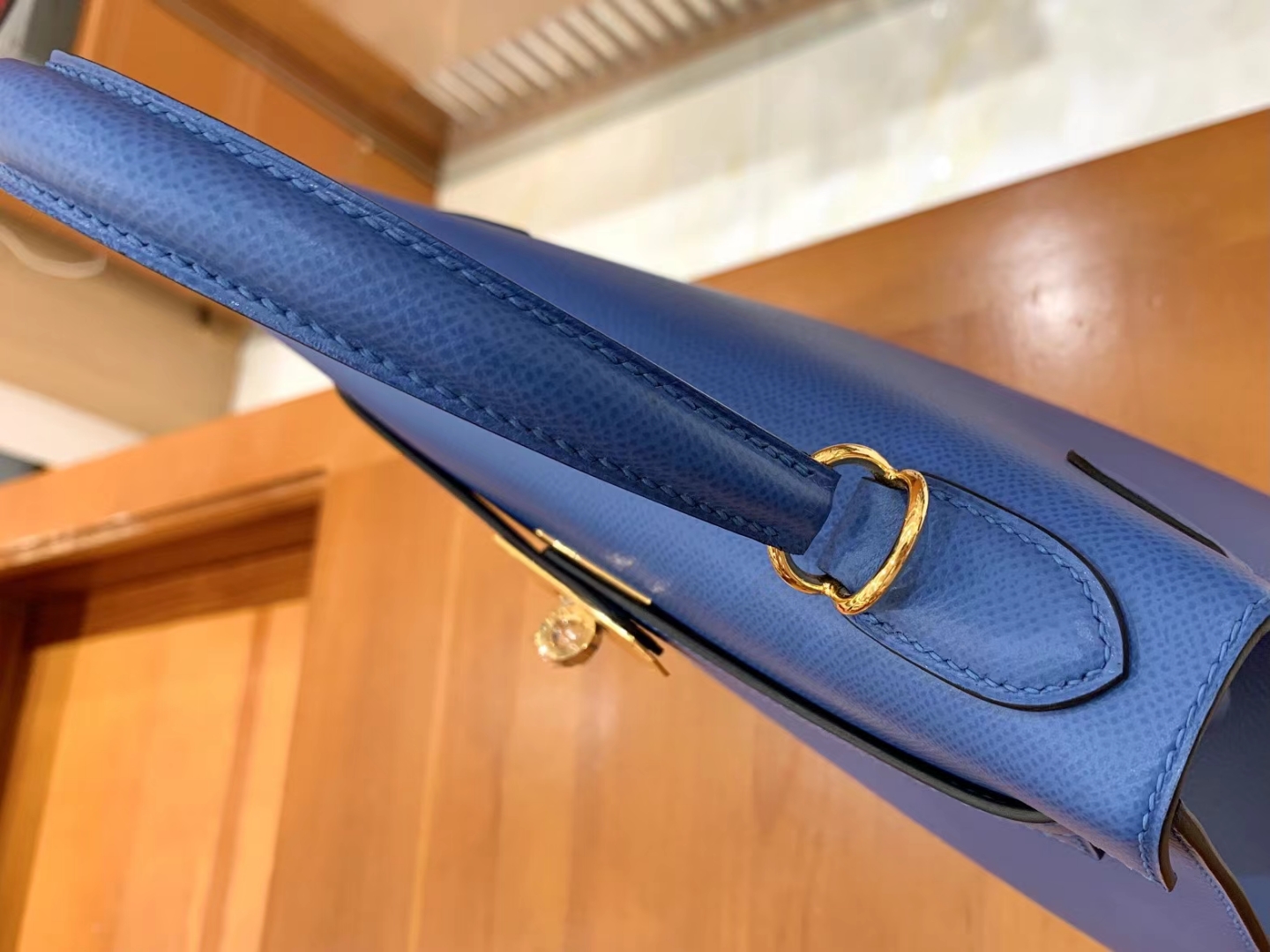 Hermès（爱马仕）Kelly 凯莉包 爱情海蓝 Epsom掌纹皮 金扣 28cm 原版蜜蜡线 顶级手缝