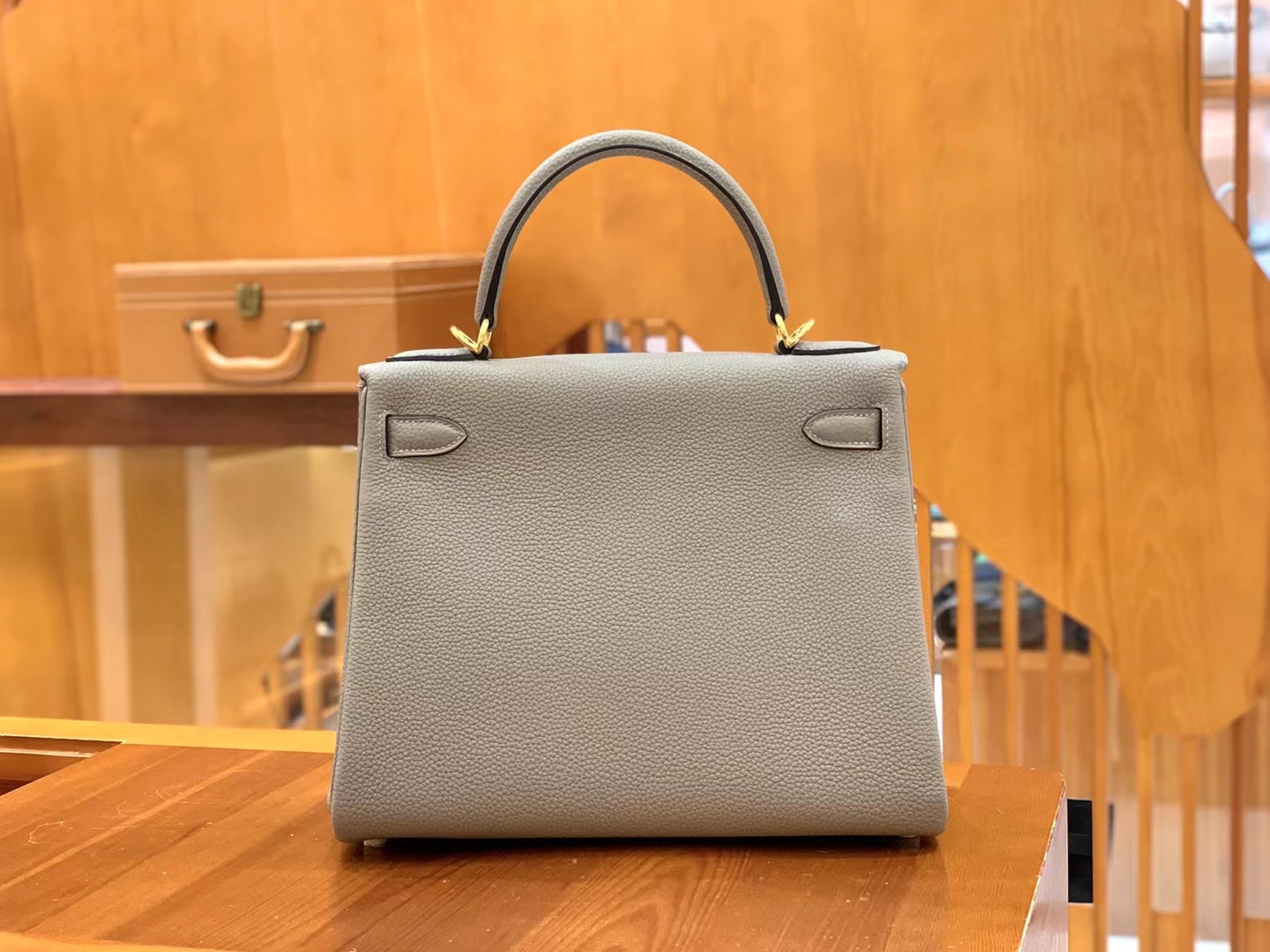 Hermès（爱马仕）Kelly 凯莉包 沥青灰 Togo小牛皮 金扣 28cm 原版蜜蜡线 顶级手缝