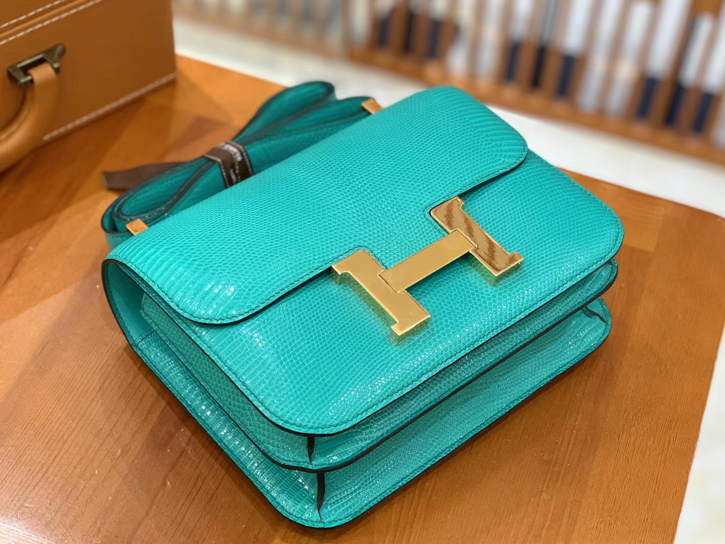 Hermès（爱马仕）Constance 康康 维罗纳绿 南非野生蜥蜴皮 金扣 24cm 原版蜜蜡线 顶级手缝