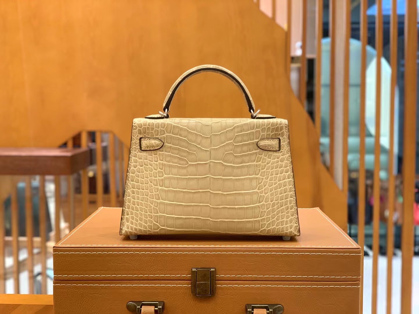 Hermès（爱马仕）Mini Kelly 迷你凯莉 一级美洲鳄鱼皮 香槟色 银扣 二代 法国原版蜡线 顶级手缝