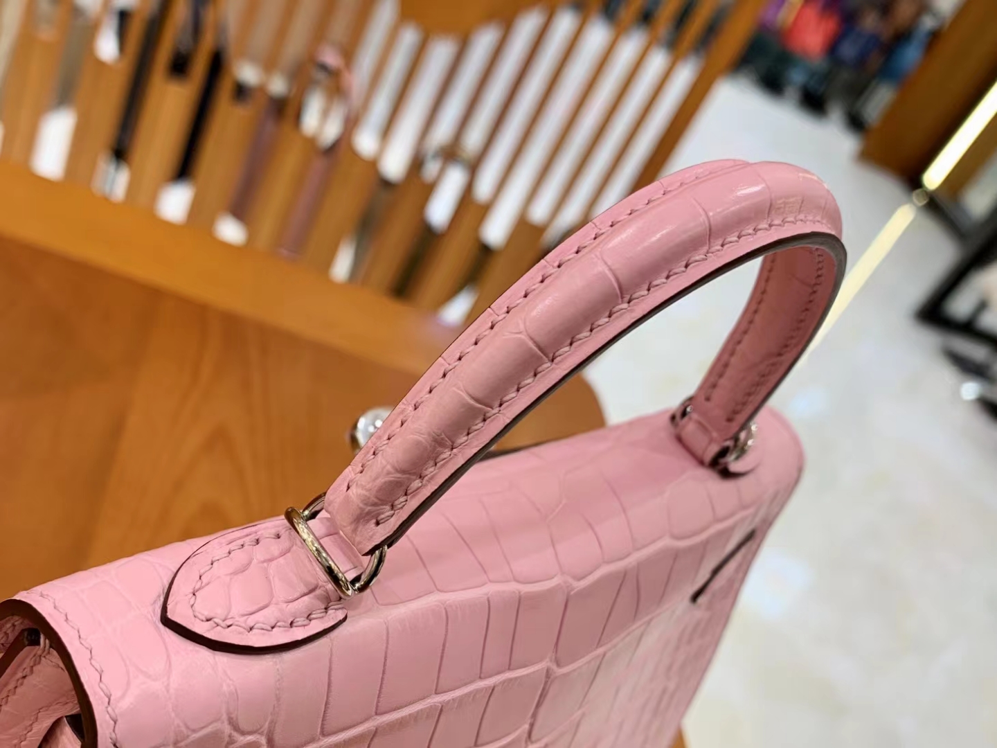 Hermès（爱马仕）Mini Kelly 迷你凯莉 一级美洲鳄鱼皮 樱花粉 银扣 二代 法国原版蜡线 顶级手缝