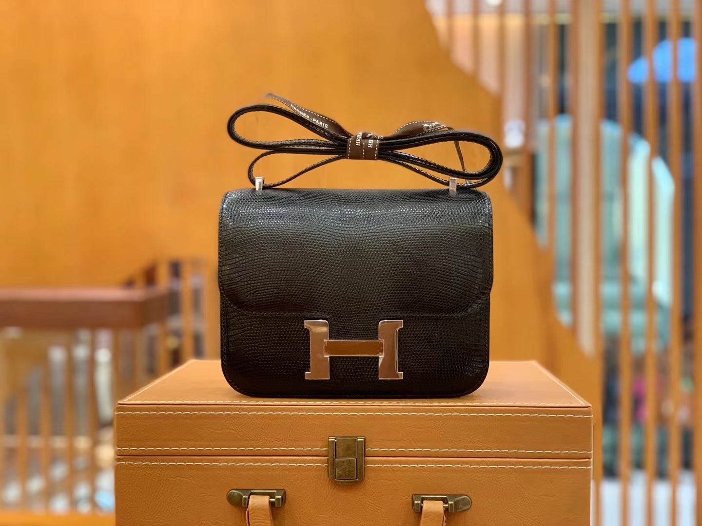 Hermès（爱马仕）Constance 康康 经典黑 南非野生蜥蜴皮 银扣 19cm 原版蜜蜡线 顶级手缝