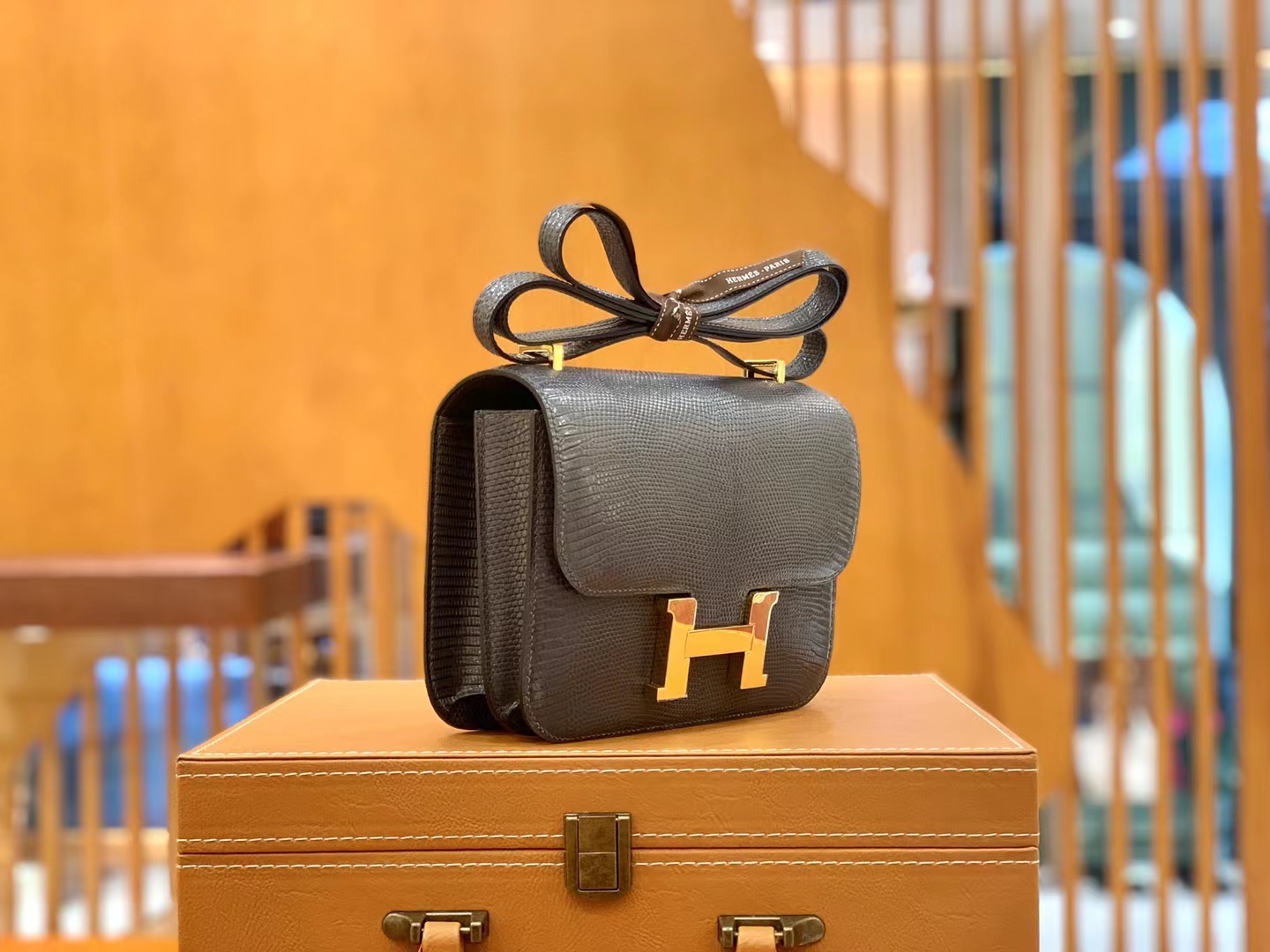 Hermès（爱马仕）Constance 康康 锡器灰 南非野生蜥蜴皮 金扣 19cm 原版蜜蜡线 顶级手缝