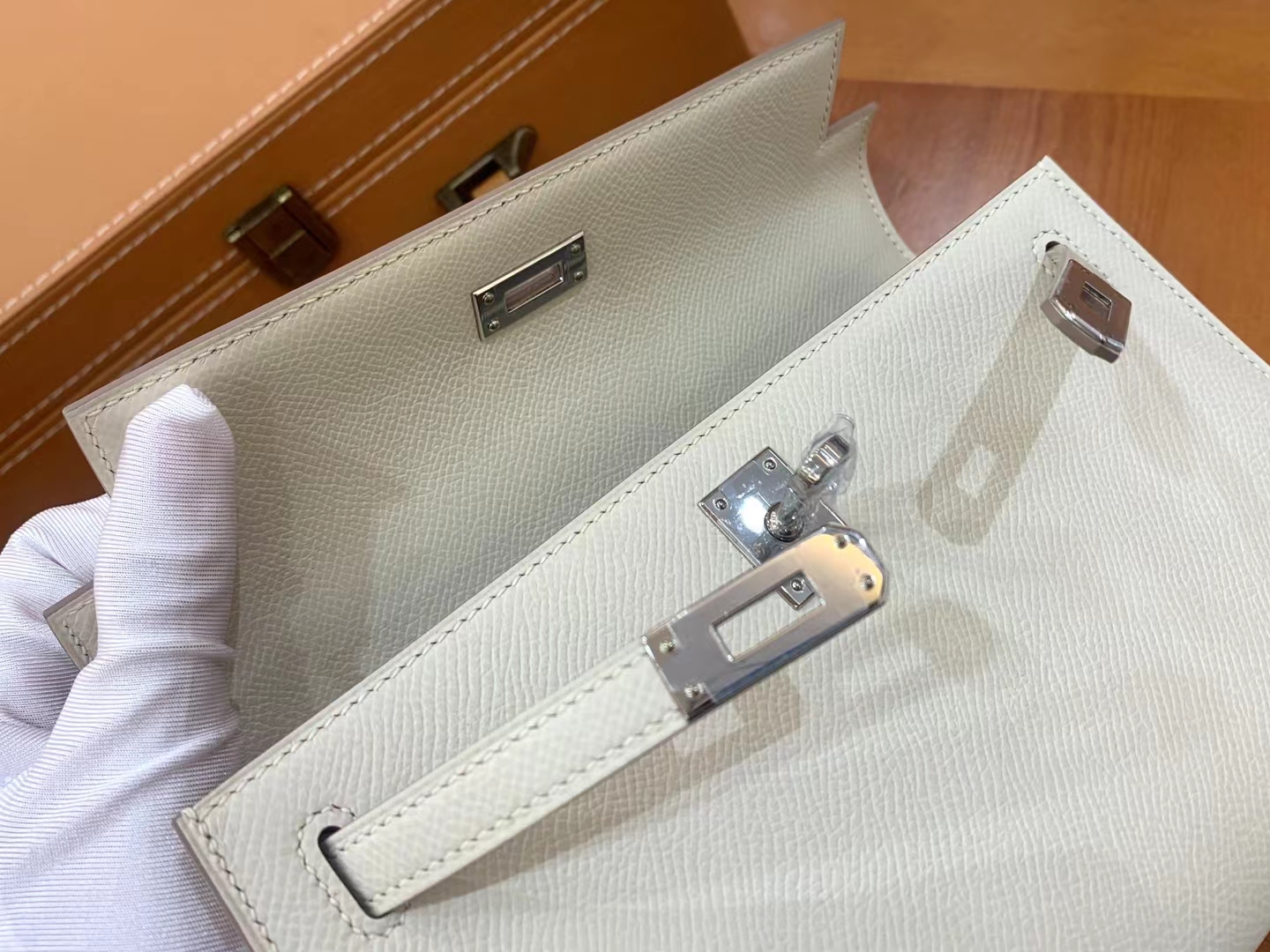 Hermès（爱马仕）Mini Kelly 迷你凯莉 奶昔白 Epsom掌纹皮 银扣 一代 原版蜜蜡线 顶级手缝
