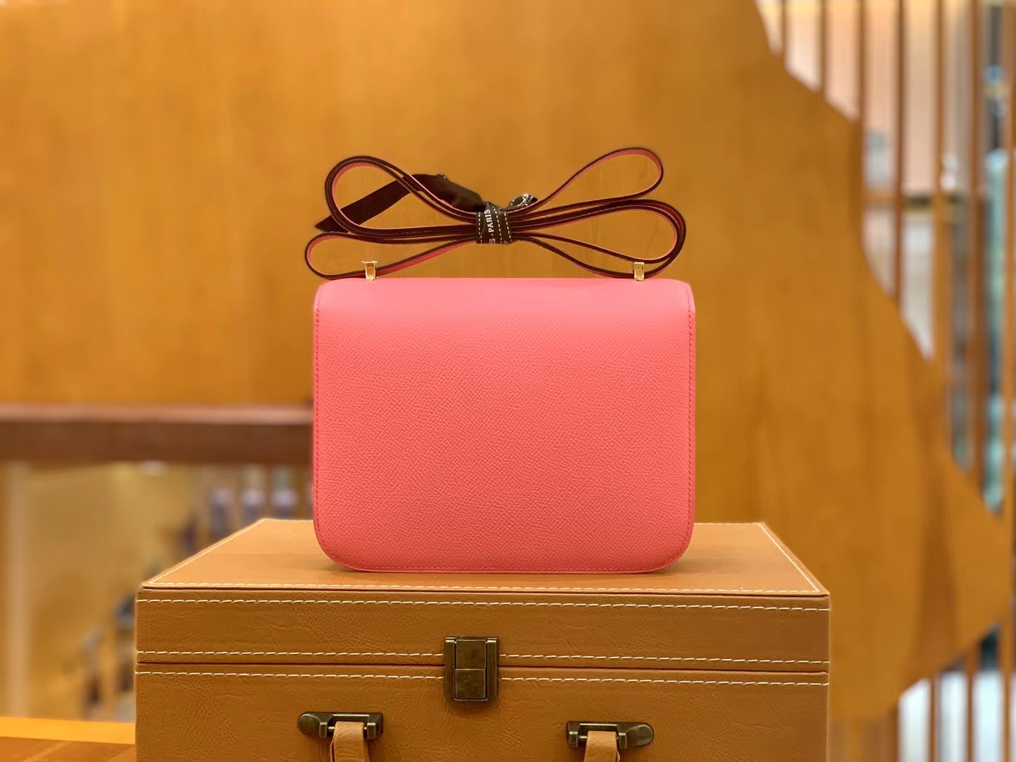 Hermès（爱马仕）Constance 康康 唇膏粉 Epsom掌纹皮 金扣 19cm 原版蜜蜡线 顶级手缝