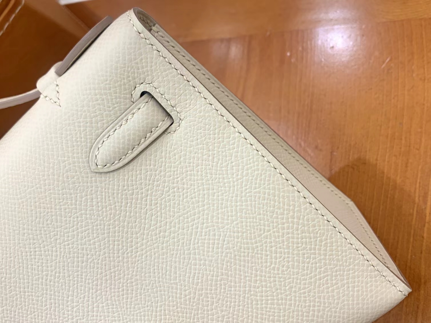 Hermès（爱马仕）Mini Kelly 迷你凯莉 奶昔白 Epsom掌纹皮 银扣 一代 原版蜜蜡线 顶级手缝