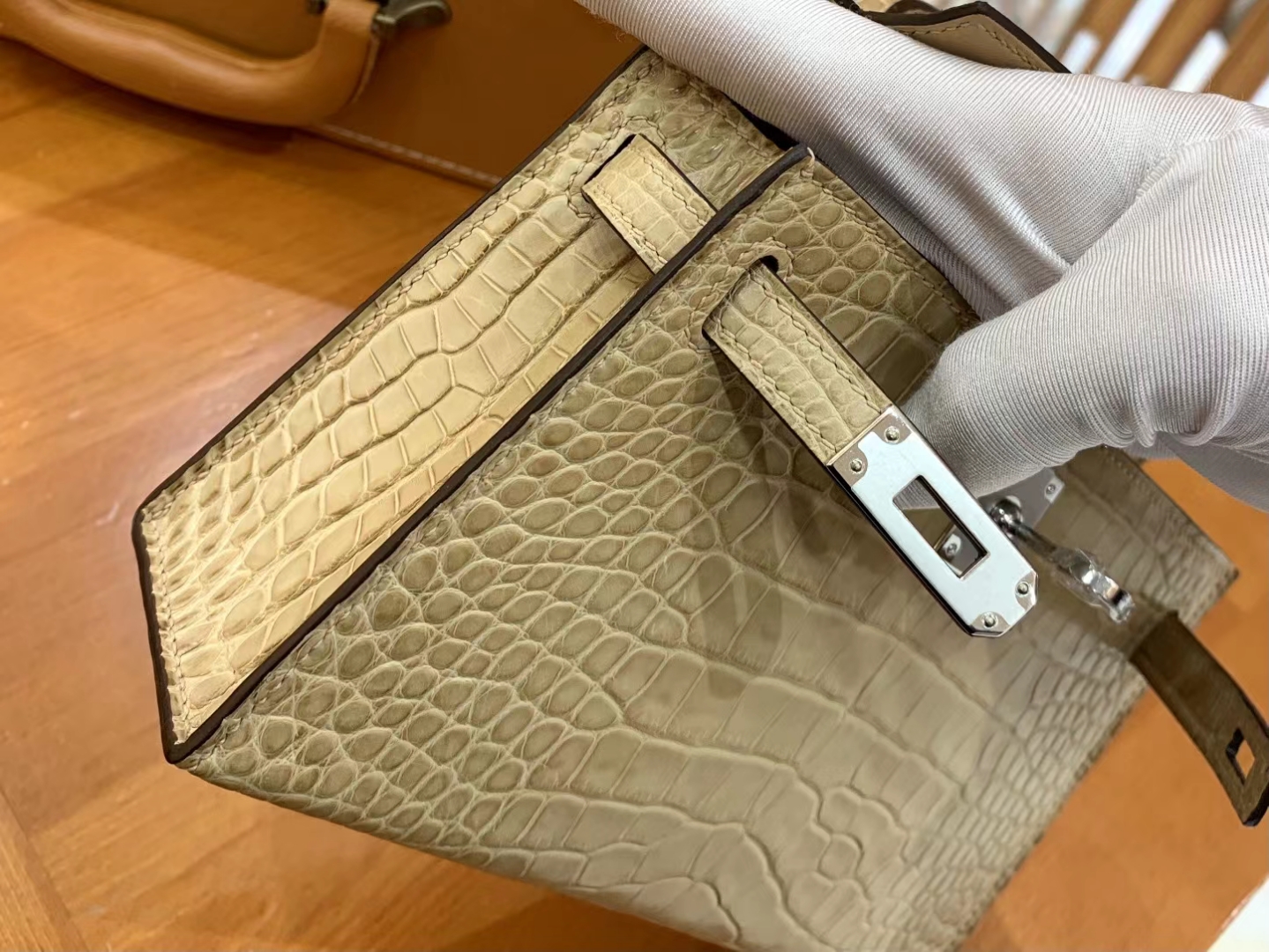 Hermès（爱马仕）Mini Kelly 迷你凯莉 一级美洲鳄鱼皮 香槟色 银扣 二代 法国原版蜡线 顶级手缝