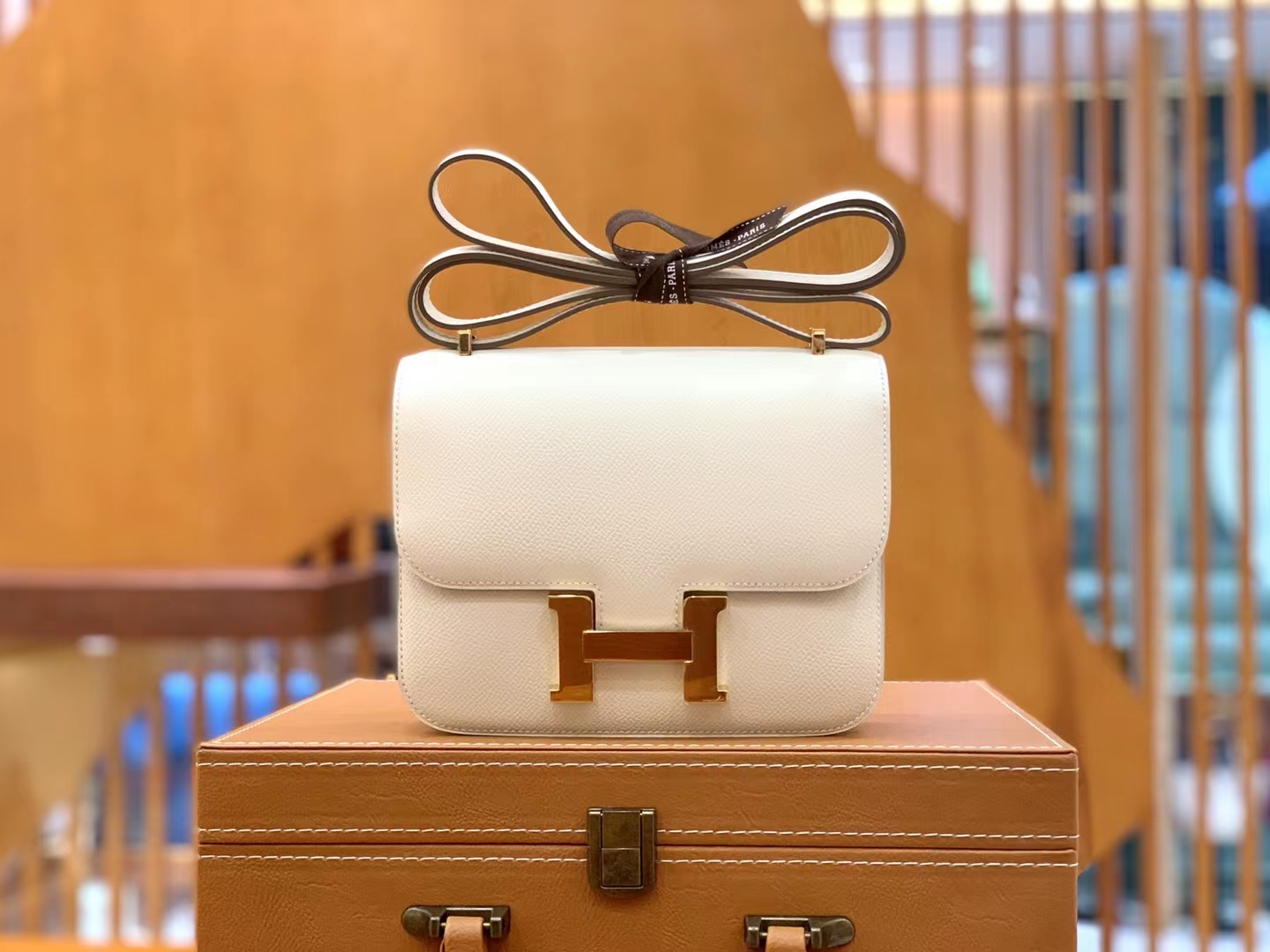 Hermès（爱马仕）Constance 康康 奶昔白 Epsom掌纹皮 金扣 19cm 原版蜜蜡线 顶级手缝