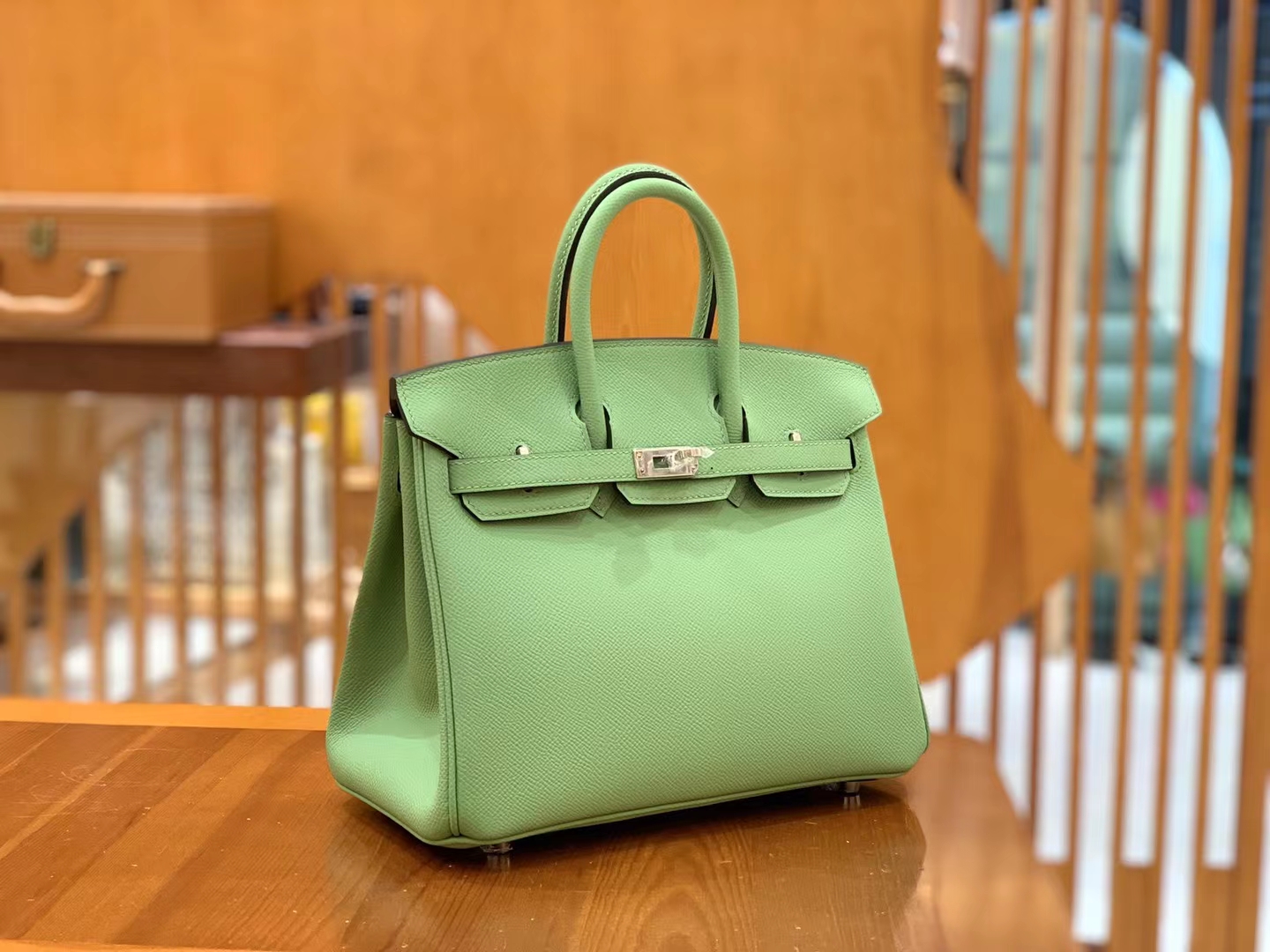 Hermès（爱马仕）Birkin 铂金包 牛油果绿 Epsom掌纹皮 银扣 25cm 原版蜜蜡线 顶级手缝