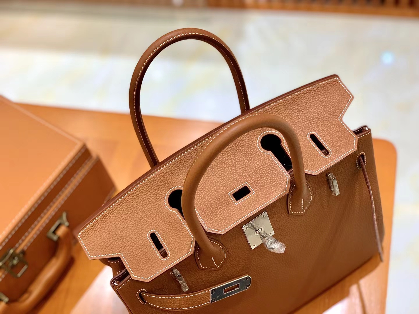 Hermès（爱马仕）Birkin 铂金包 金棕色 Togo小牛皮 银扣 30cm 原版蜜蜡线 顶级手缝