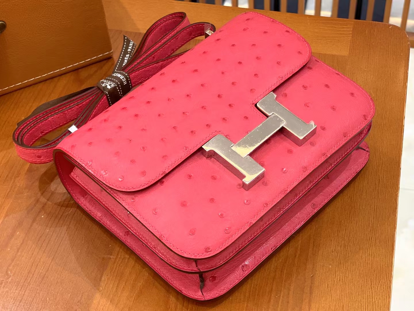 Hermès（爱马仕）Constance 康斯坦斯 极致粉 南非KK级鸵鸟皮 银扣 19cm 原版蜜蜡线 顶级手缝