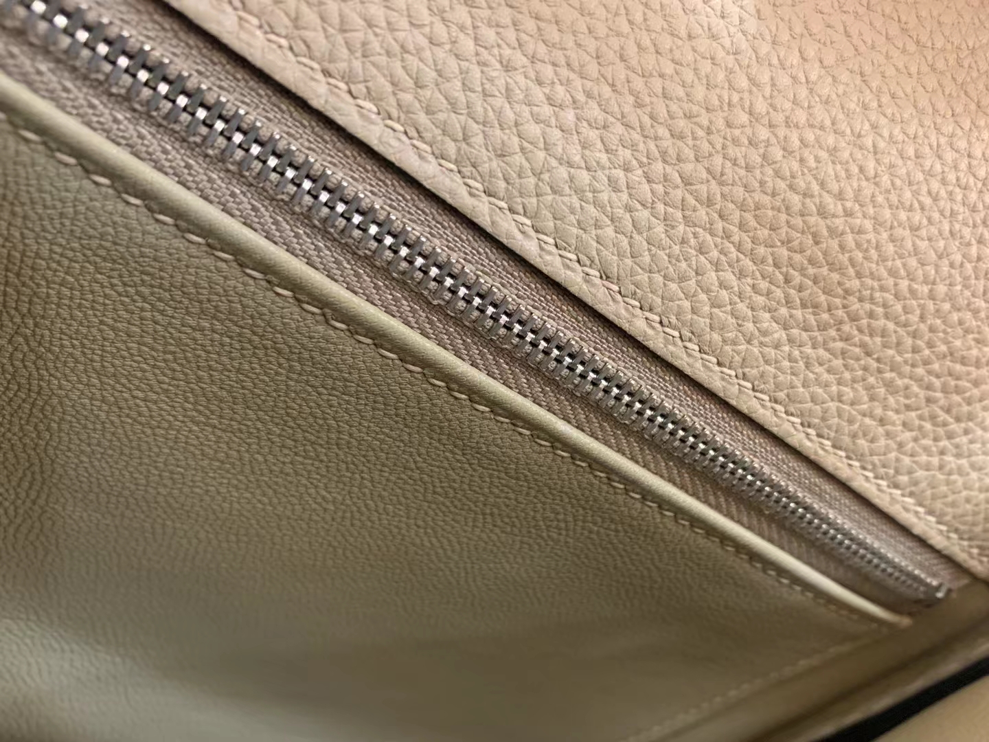 Hermès（爱马仕）Kelly 凯莉包 斑鸠灰 Togo小牛皮 银扣 28cm 原版蜜蜡线 顶级手缝