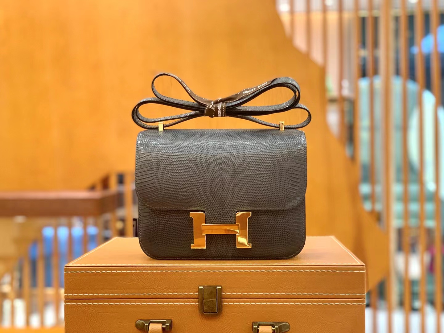 Hermès（爱马仕）Constance 康康 锡器灰 南非野生蜥蜴皮 金扣 19cm 原版蜜蜡线 顶级手缝
