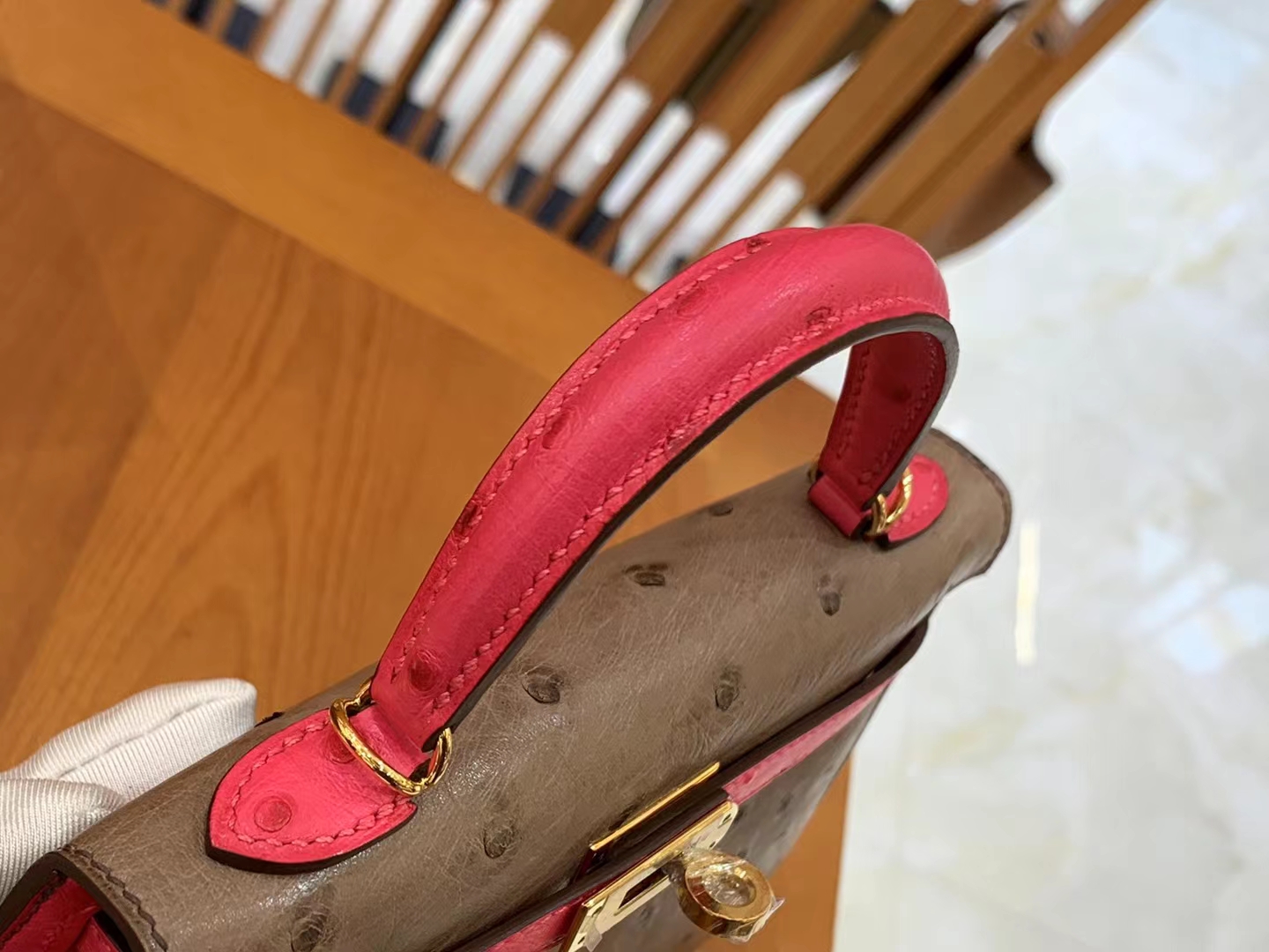 Hermès（爱马仕）Mini Kelly 迷你凯莉 大象灰拼糖果粉 南非KK级鸵鸟皮 金扣 二代 法国原版蜡线 顶级手缝