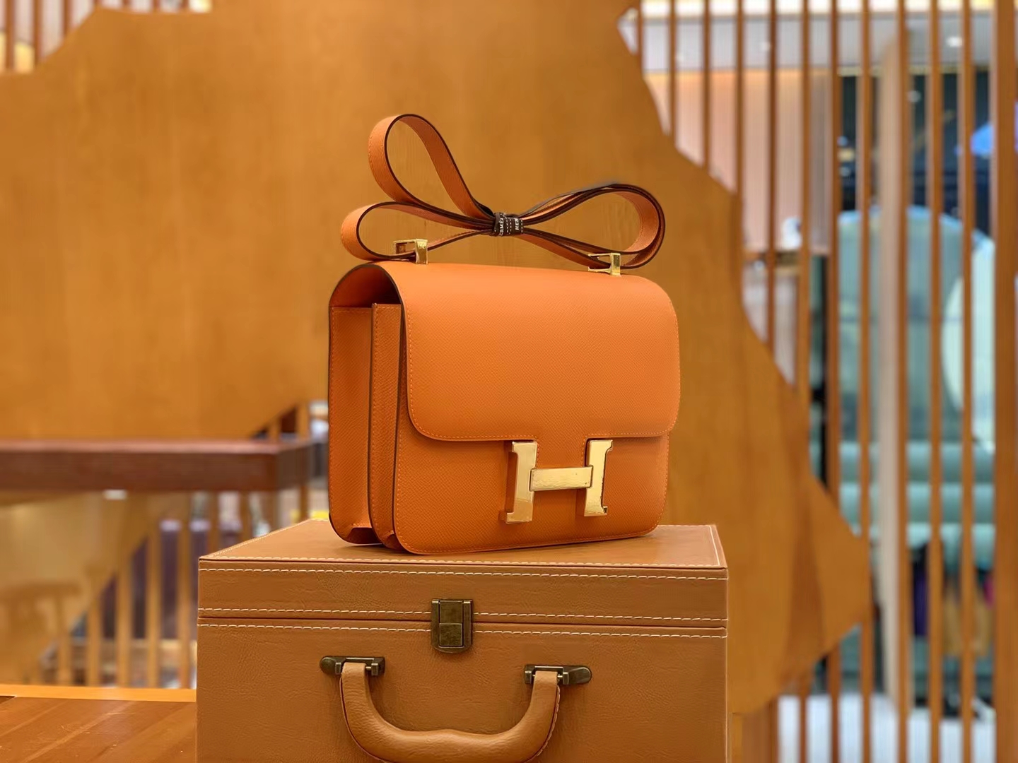 Hermès（爱马仕）Constance 康康 经典橙 Epsom 掌纹皮 金扣 24cm 原版蜜蜡线 顶级手缝