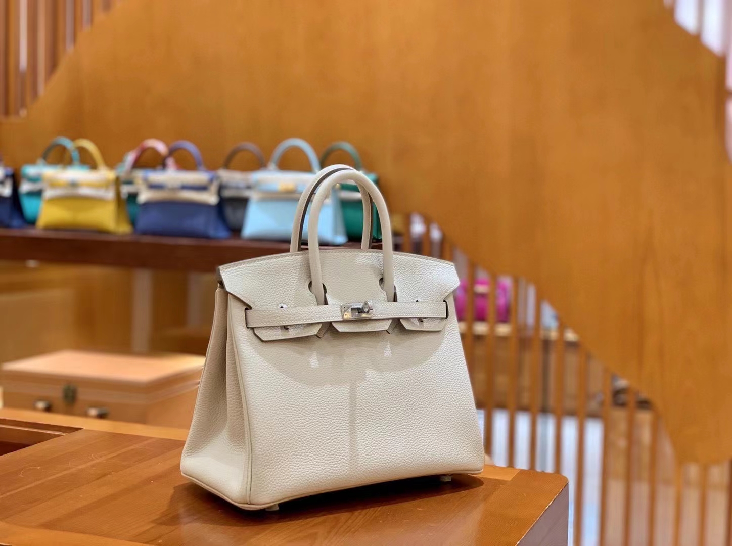 Hermès（爱马仕）Birkin 铂金包 奶昔白 Togo小牛皮 银扣 25cm 原版蜜蜡线 顶级手缝