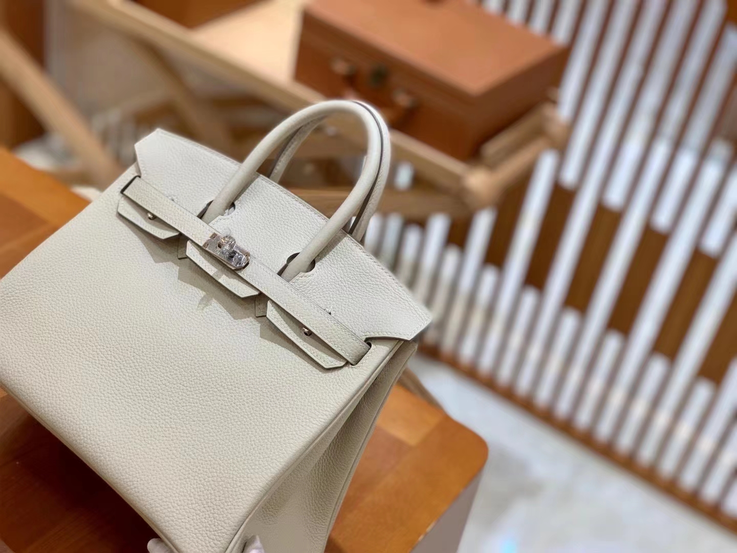 Hermès（爱马仕）Birkin 铂金包 奶昔白 Togo小牛皮 银扣 25cm 原版蜜蜡线 顶级手缝