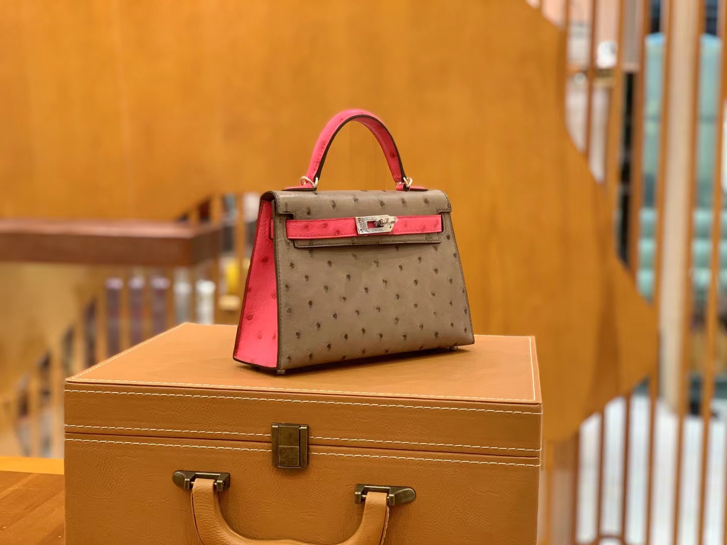 Hermès（爱马仕）Mini Kelly 迷你凯莉 大象灰拼糖果粉 南非KK级鸵鸟皮 银扣 二代 法国原版蜡线 顶级手缝