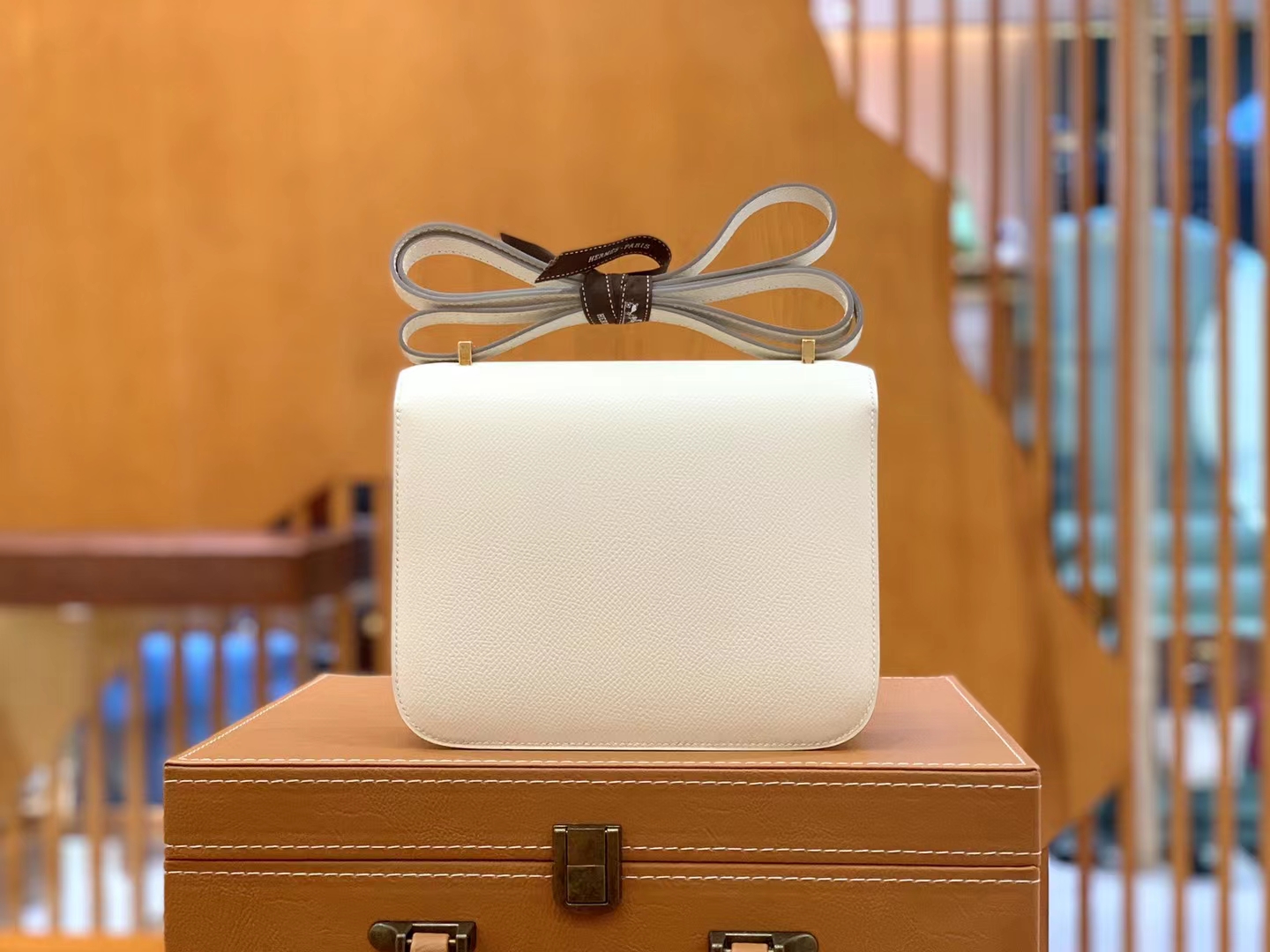 Hermès（爱马仕）Constance 康康 奶昔白 Epsom掌纹皮 金扣 19cm 原版蜜蜡线 顶级手缝