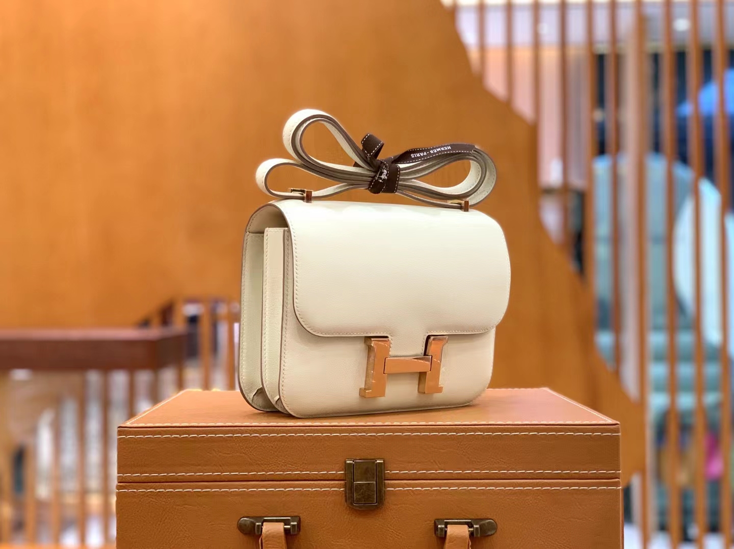 Hermès（爱马仕）Constance 康康 奶昔白 Swift 牛皮 玫瑰金扣 19cm 原版蜜蜡线 顶级手缝
