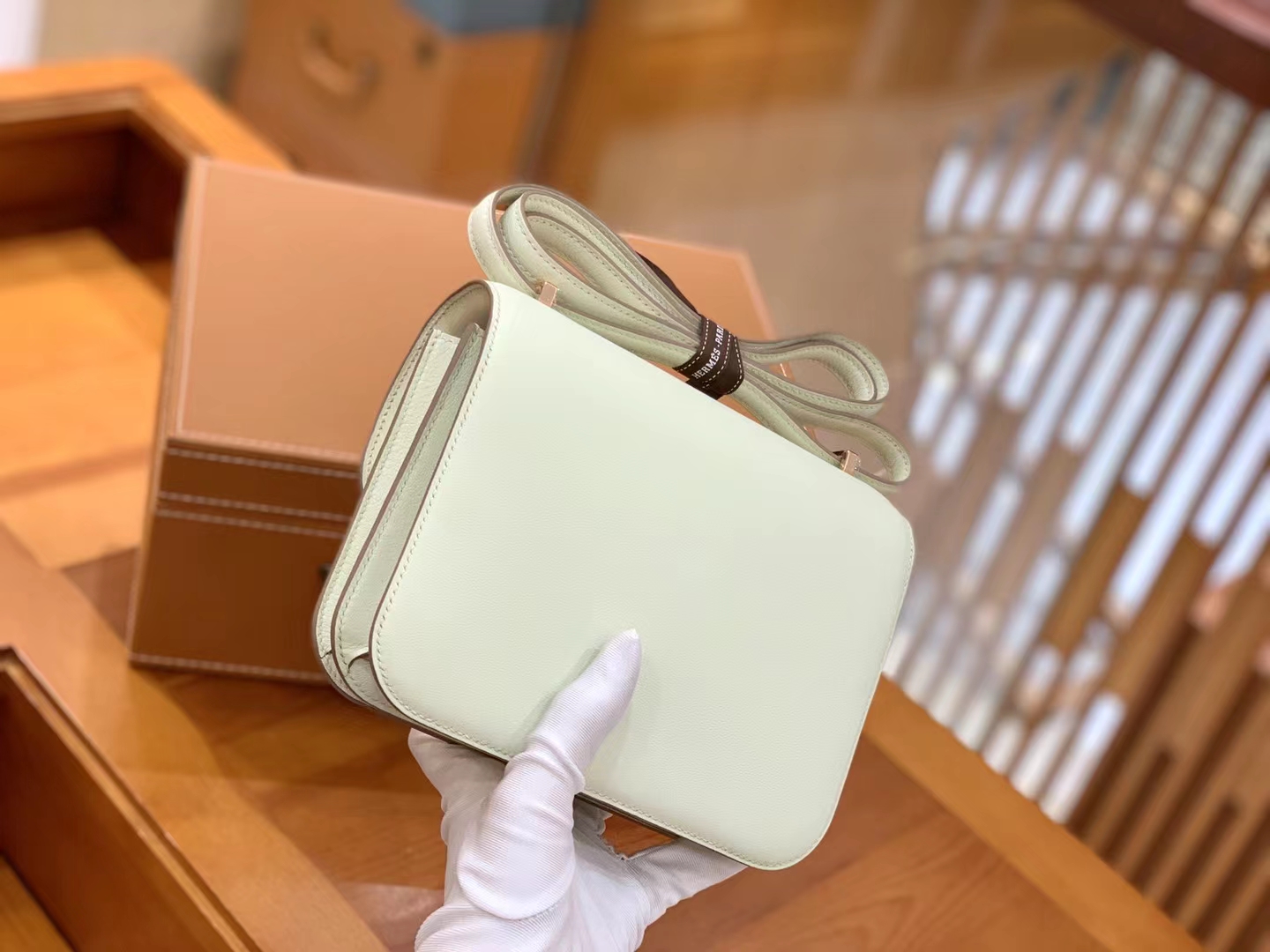 Hermès（爱马仕）Constance 康康 奶昔白 Swift 牛皮 玫瑰金扣 19cm 原版蜜蜡线 顶级手缝