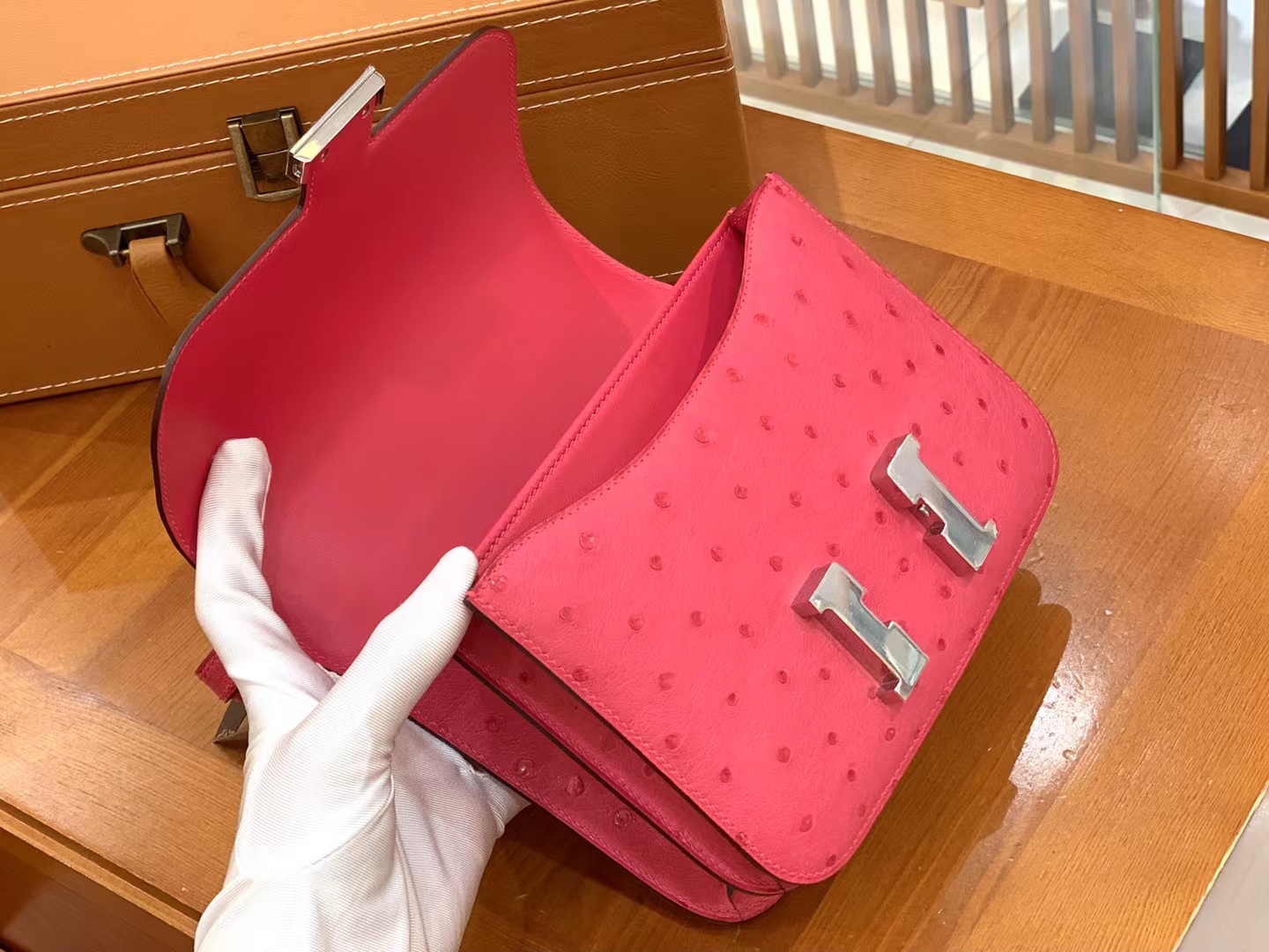 Hermès（爱马仕）Constance 康斯坦斯 极致粉 南非KK级鸵鸟皮 银扣 19cm 原版蜜蜡线 顶级手缝