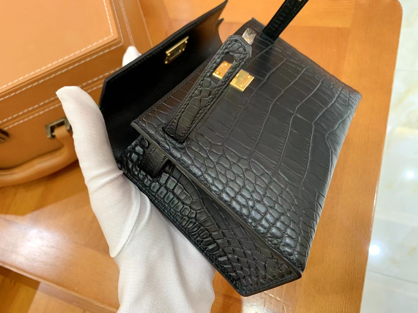 Hermès（爱马仕）Mini Kelly 迷你凯莉 一级美洲鳄鱼皮 经典黑 金扣 二代 法国原版蜡线 顶级手缝