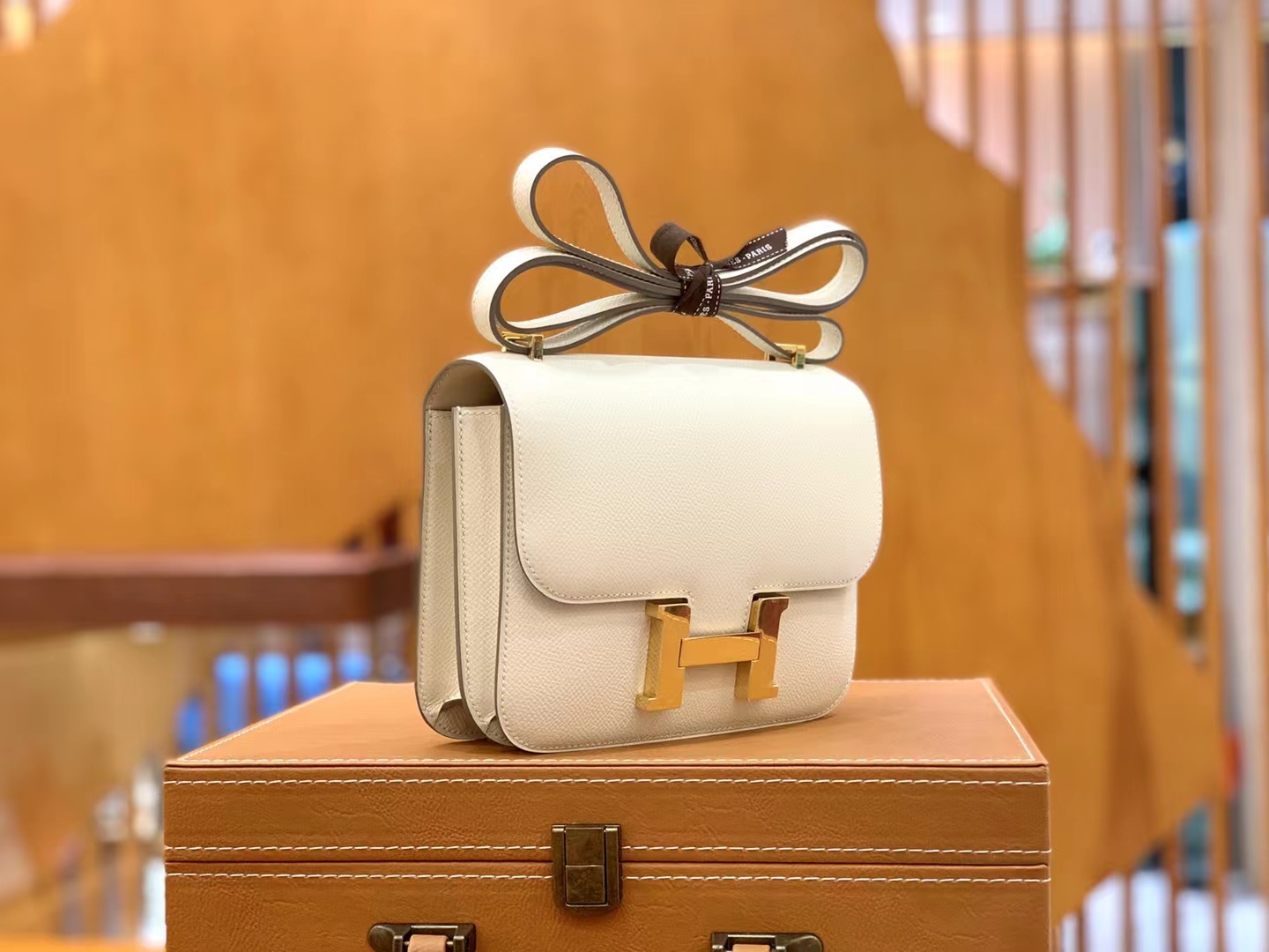 Hermès（爱马仕）Constance 康康 奶昔白 Epsom掌纹皮 金扣 19cm 原版蜜蜡线 顶级手缝