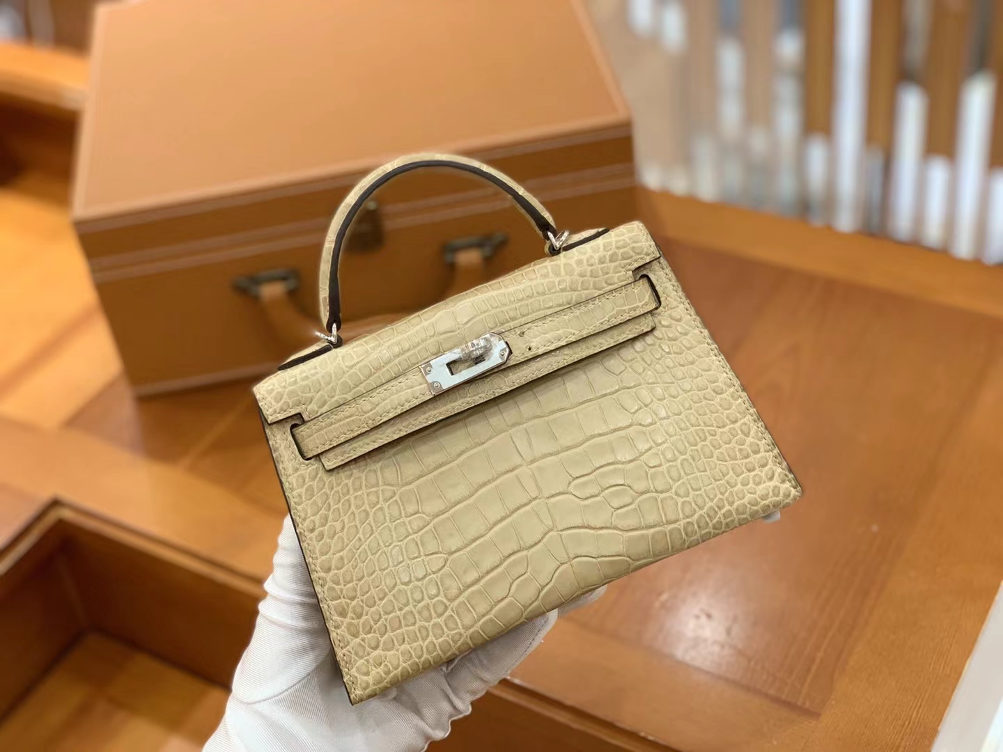 Hermès（爱马仕）Mini Kelly 迷你凯莉 一级美洲鳄鱼皮 香槟色 银扣 二代 法国原版蜡线 顶级手缝