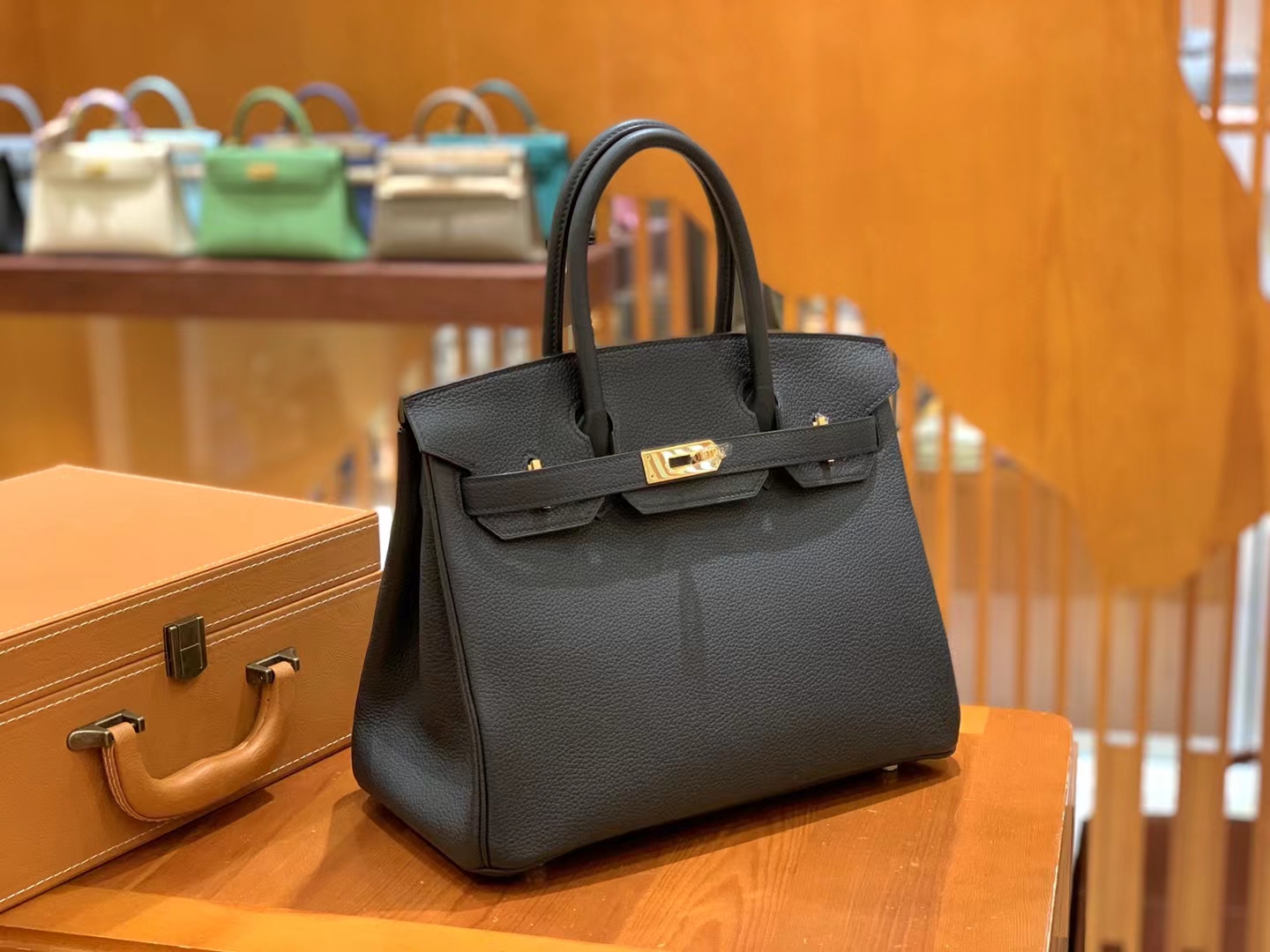 Hermès（爱马仕）Birkin 铂金包 经典黑 Togo小牛皮 金扣 30cm 原版蜜蜡线 顶级手缝
