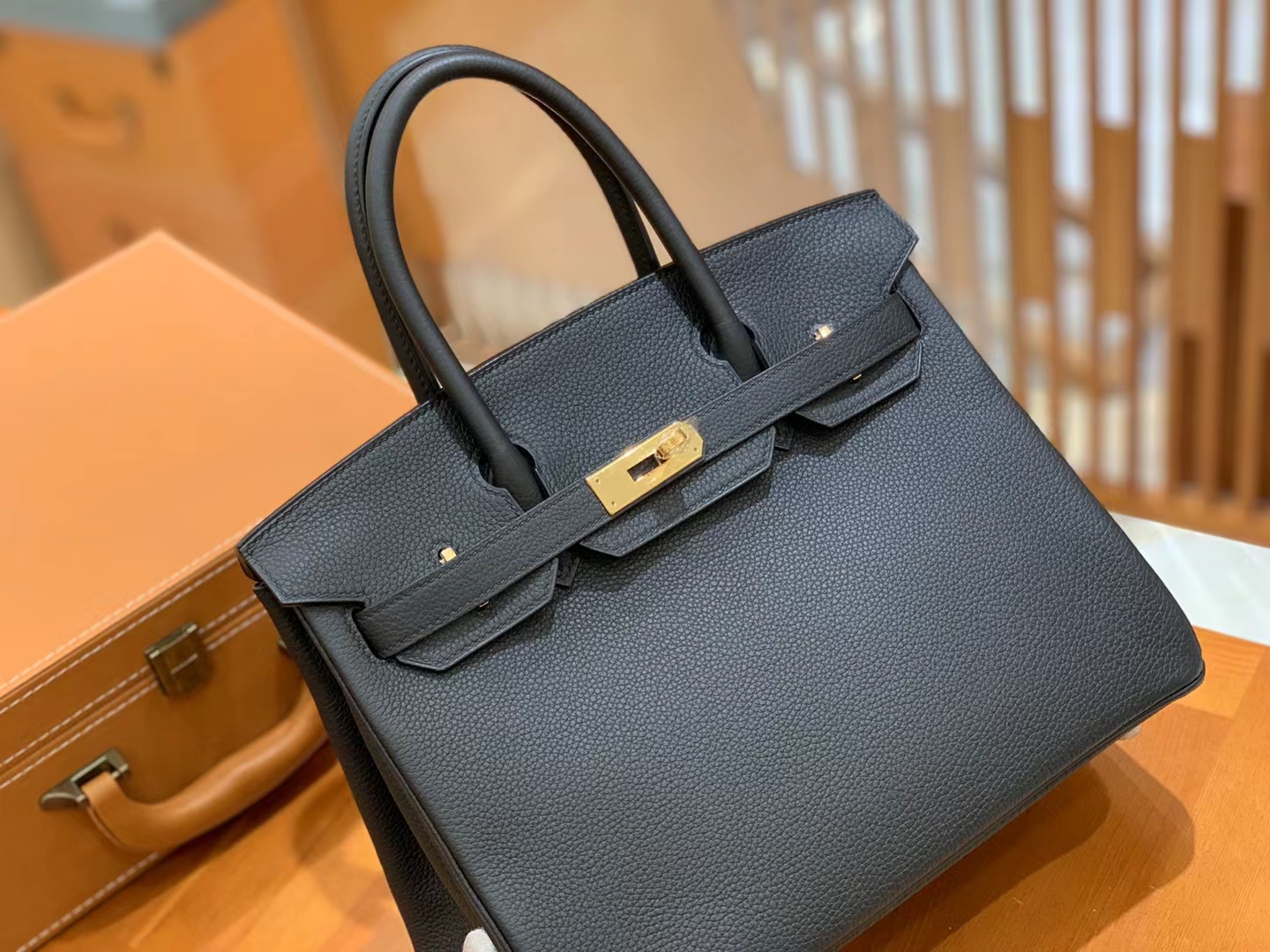 Hermès（爱马仕）Birkin 铂金包 经典黑 Togo小牛皮 金扣 30cm 原版蜜蜡线 顶级手缝